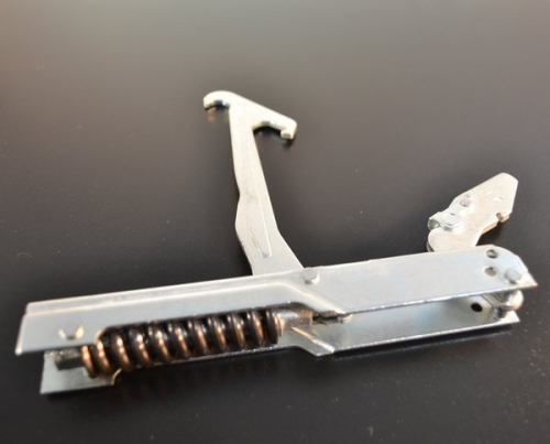 HINGE