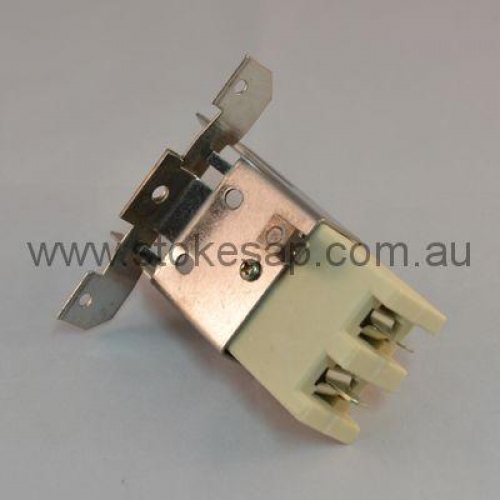 CHEF STOVE COOKTOP HOTPLATE ELEMENT SOCKET